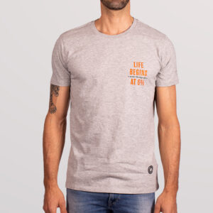 Camiseta “Life begins” at